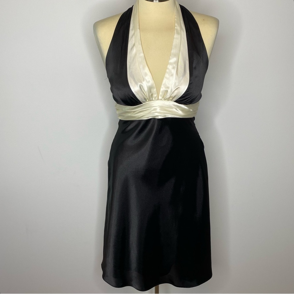 Morgan & Co. Y2K Black and Cream Halter Dress